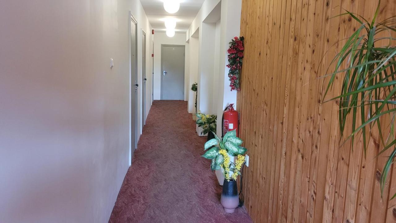 Nepi Hotell Талин Екстериор снимка