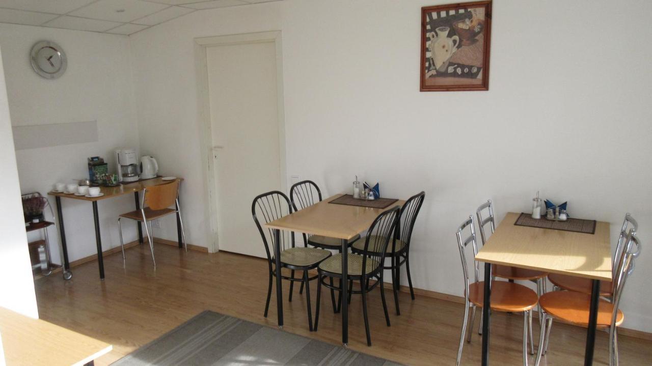 Nepi Hotell Талин Екстериор снимка